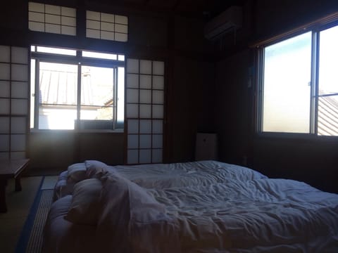 Japanese Style Private Room | In-room safe, desk, iron/ironing board, free WiFi