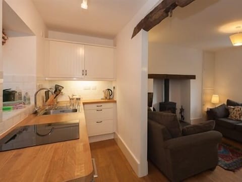 Cottage, Private Bathroom (Troed y Rhiw) | Restaurant