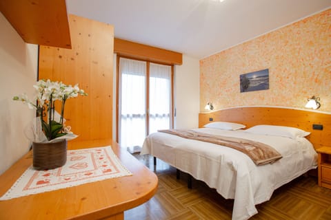 Superior Quadruple Room, Mountain View | In-room safe, desk, free WiFi, bed sheets