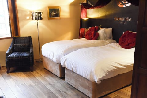 In-room safe, individually decorated, individually furnished, desk