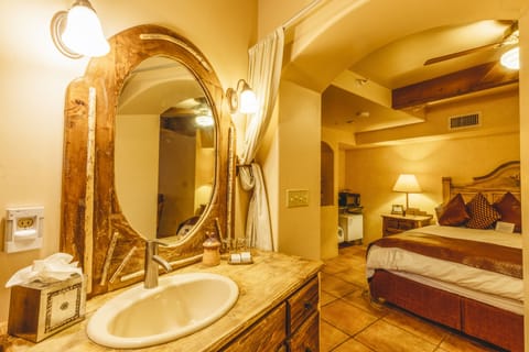 Santa Fe | Bathroom sink