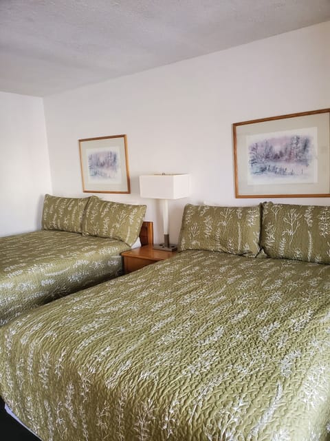 Standard Room, 2 Queen Beds | Free WiFi, bed sheets