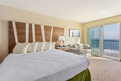 Oceanfront Room, 1 King Bed, Jetted Tub & 75'' TV | Individually decorated, individually furnished, desk, blackout drapes