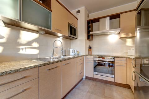 Comfort Apartment, 1 Bedroom, Balcony (Lastadia 35 street) | Private kitchenette | Fridge, oven, stovetop, dishwasher