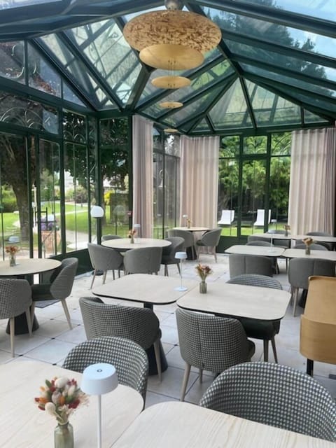 Daily buffet breakfast (EUR 17 per person)