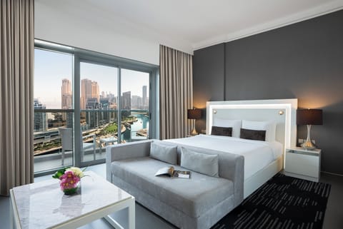 Superior Balcony Room | Premium bedding, minibar, in-room safe, individually decorated