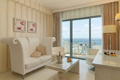 Executive Suite, Sea View | In-room safe, desk, free WiFi, bed sheets