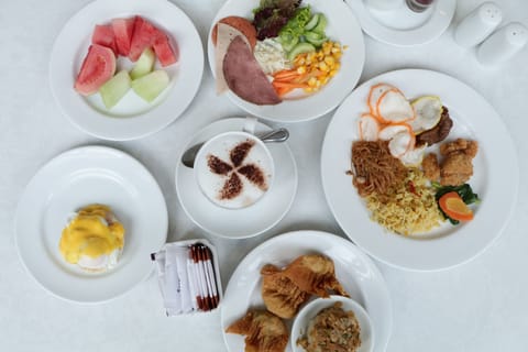 Daily buffet breakfast (IDR 121000 per person)