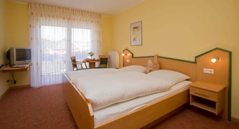 Premium bedding, in-room safe, desk, soundproofing