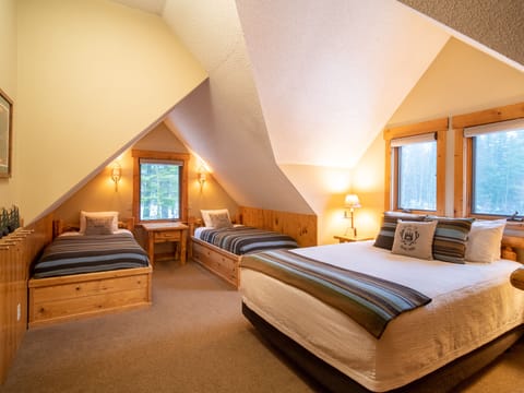 Townhome, 4 Bedrooms (Poplar Ridge) | WiFi, bed sheets
