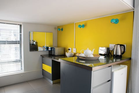 4-Bed Family Studio (Sea View) | Premium bedding, in-room safe, free WiFi, bed sheets