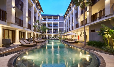 Outdoor pool, sun loungers