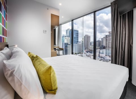 Deluxe Room, 1 King Bed, City View, Corner | View from room