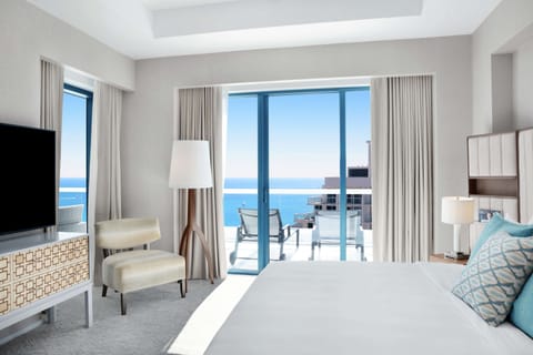 Room, 4 Bedrooms, Oceanfront | Premium bedding, minibar, in-room safe, desk