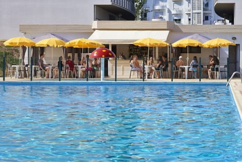 Seasonal outdoor pool, open 9:00 AM to 7:00 PM, sun loungers