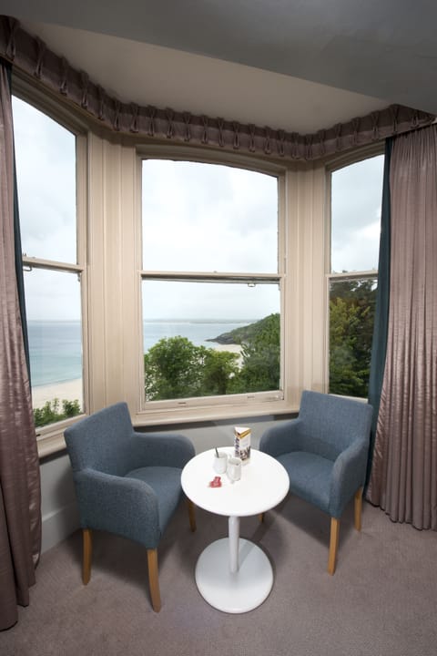 Double Room, Sea View | Room amenity