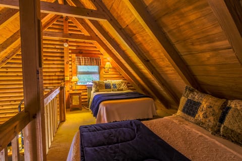 Cabin | Individually decorated, individually furnished, free WiFi, bed sheets