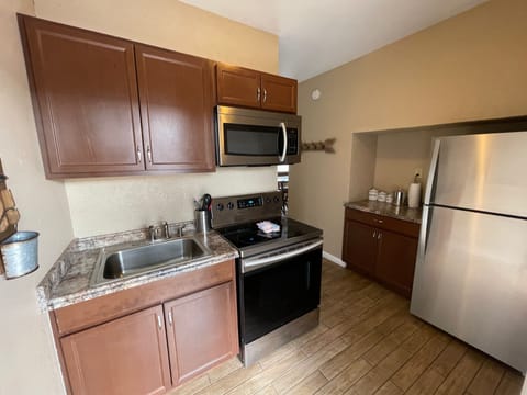 Suite, 2 Bedrooms, Kitchen, Pool View (Non-Pet Friendly) | Private kitchen | Fridge, microwave, coffee/tea maker