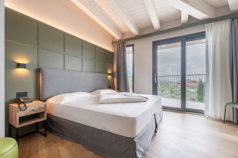 Suite Penthouse | In-room safe, soundproofing, free WiFi, bed sheets