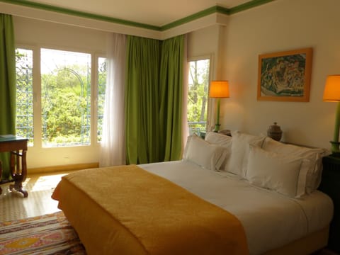 Standard Double Room | Egyptian cotton sheets, pillowtop beds, minibar, in-room safe