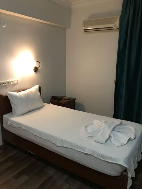 Comfort Triple Room, 1 Bedroom, Smoking, Sea View | Premium bedding, free WiFi