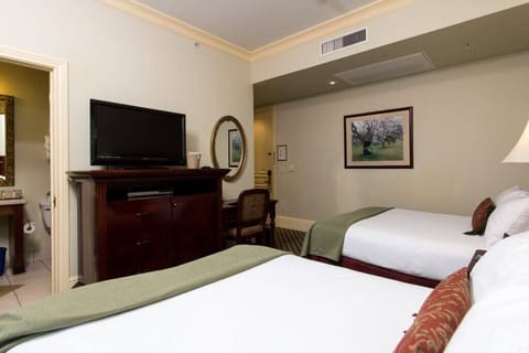 Standard Room, 2 Full Beds | Premium bedding, in-room safe, desk, blackout drapes