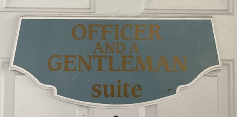 Deluxe Room | Premium bedding, pillowtop beds, free WiFi, bed sheets