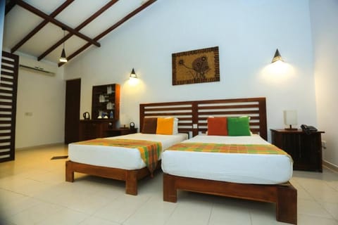 Superior Chalet, Garden View | 1 bedroom, Egyptian cotton sheets, premium bedding, minibar