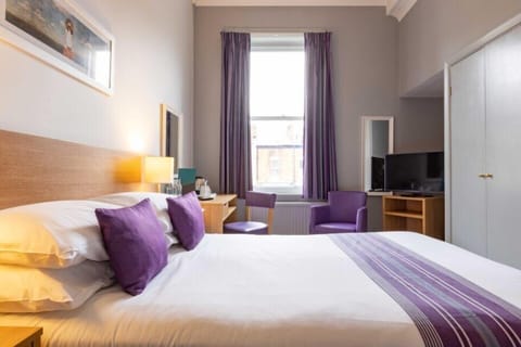 Standard Double Room | Iron/ironing board, free WiFi, bed sheets