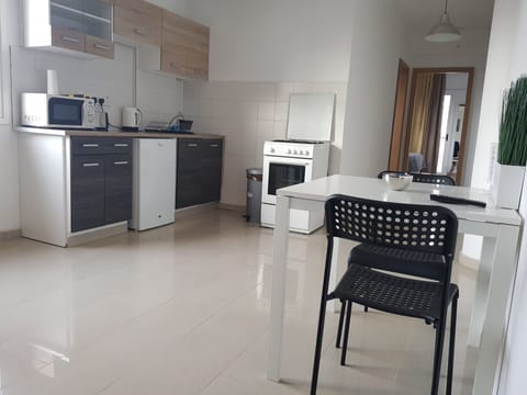 Standard Suite with Terrace, 1 Bedroom | Private kitchen | Mini-fridge, microwave, oven, stovetop