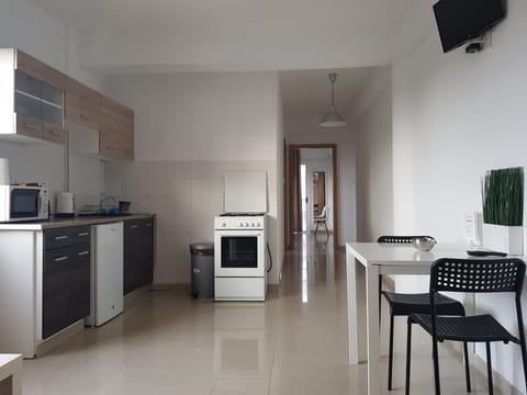 Standard Suite with Terrace, 1 Bedroom | Private kitchen | Mini-fridge, microwave, oven, stovetop