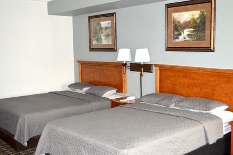 Family Suite, 2 Double Beds, Non Smoking | Desk, iron/ironing board, free WiFi, bed sheets