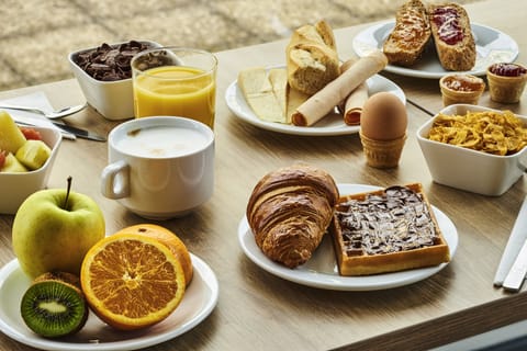 Daily buffet breakfast (EUR 8.90 per person)