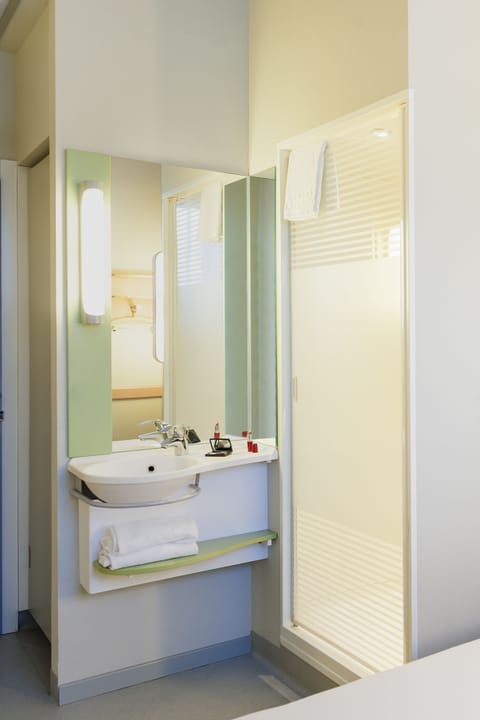Double Room, Multiple Beds | Bathroom | Shower, eco-friendly toiletries, towels