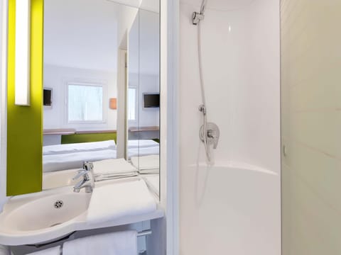 Desk, blackout drapes, soundproofing, free WiFi