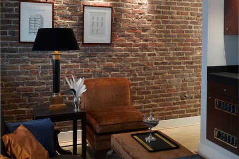 Grand Suite | Living area | LED TV