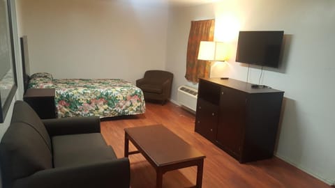 Standard Apartment, 2 Bedrooms, Kitchen | Desk, free WiFi