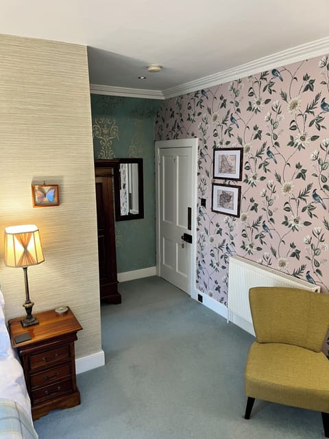 Luxury Double Room (Ross) | Premium bedding, iron/ironing board, free WiFi, bed sheets