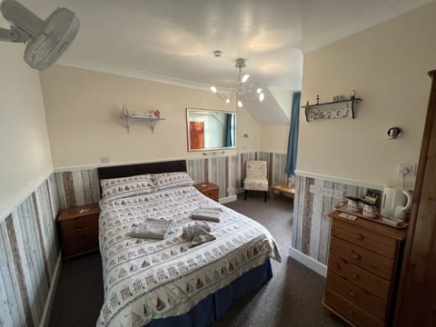 Double Room (3rd Floor) | Iron/ironing board, free WiFi, bed sheets