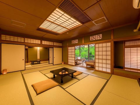 Superior Japanese Style 2-Room 10-pax Room with Open-air Bath, Non-Smoking | In-room safe, desk, free WiFi