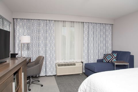 In-room safe, desk, iron/ironing board, cribs/infant beds