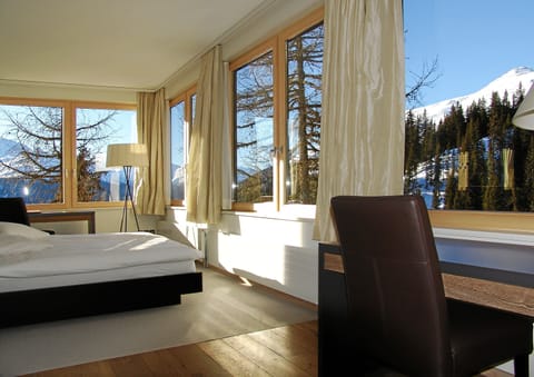 Villa (Guarda) | Hypo-allergenic bedding, in-room safe, individually decorated