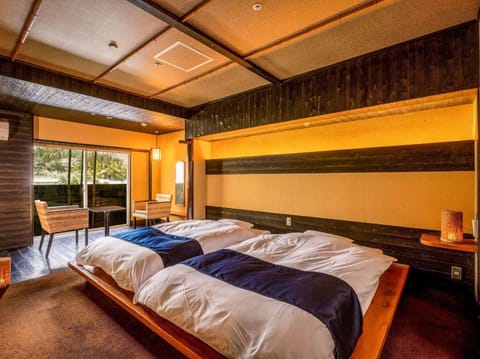 Superior Japanese Western Style with Bath, Non-Smoking | In-room safe, desk, free WiFi, bed sheets