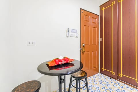 Superior Room, 1 Double Bed | Minibar, desk, free WiFi, bed sheets