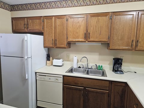 Condo | Private kitchen | Full-size fridge, microwave, oven, stovetop