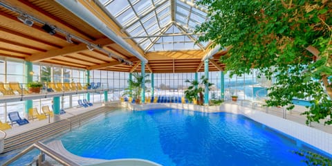 2 indoor pools, seasonal outdoor pool, sun loungers