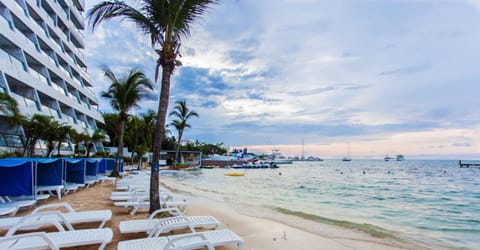 Private beach, sun loungers, beach umbrellas, beach towels