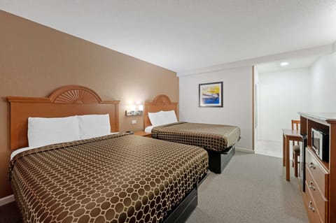 Desk, cribs/infant beds, free WiFi, bed sheets
