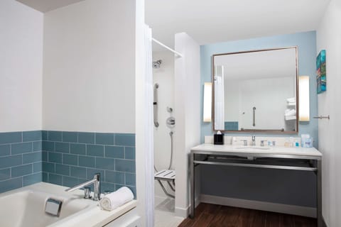 Suite, 1 King Bed, Accessible, Park View (Bathtub) | Bathroom | Hair dryer, towels