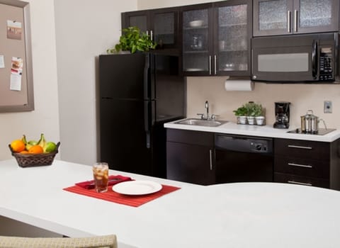 Suite, 1 Bedroom (Walk-In Shower) | In-room safe, desk, laptop workspace, iron/ironing board